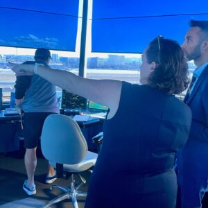 Katie Porter Instagram - I'm no stranger to @JohnWayneAir (especially as someone who commutes via plane!), but touring alongside @SupervisorFoley was a treat. We learned more about how the airport is boosting our local economy, and how the Bipartisan Infrastructure Law is helping it reach new heights!

Pun intended 🛫