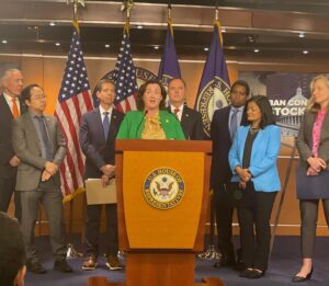 Katie Porter Instagram - I’ve never traded stocks while in Congress because I want Californians to be confident I’ll stand up to special interests like Big Pharma. Since my first term, I’ve worked to ban Members from trading stocks. Our coalition is growing, and I'm continuing to push to get this done.