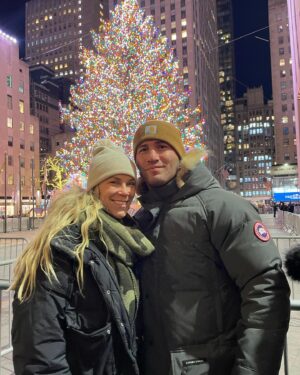 Katlyn Chookagian Instagram - Big Christmas girl