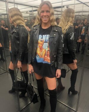 Katlyn Chookagian Instagram - Great weekend filled with fights, friends, food, truffles and wine 🤍