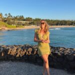 Katrina Bowden Instagram - A quick trip the the Big Island🌺 not shown: wild baby goats, which were a close second to the manta rays on slide 4😍