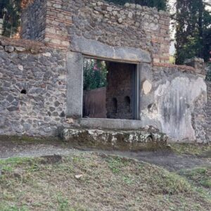 Katrina Bowden Instagram - Pompeii   Siena
I’ve wanted to visit Pompeii since I was a kid, it was so incredible to see in person.
And Siena looks like a city out of a movie set that no modern person would be living in. 10/10