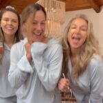 Katrina Scott Instagram - This is your sign to plan a mother daughter brunch and blast their favorite tunes @carlysimonhq 🥂🍊🥐 I’ll be sharing more on our college reunion Mother’s Day Retreat! I still haven’t unpacked and we’re all pretending we’re still there ☺️ Pjs by @tommyjohnwear 🩵