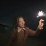 Katy Kung Instagram - Let sparks fly 🎆 多謝咁多位 好盡力咁 幫我影低放煙花嘅相 🥰🥰🥰