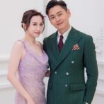 Katy Kung Instagram - 昨晚確實是感動的一個晚上 看到前輩 同事們得獎 他們的得獎感言 字字都感受到 對演員工作的那份熱愛 頒獎嘉賓亦令我們勾起 很多經典電視劇的回憶 是一晚難忘的頒獎禮 在這裡 我亦很想多謝投票給我的觀眾 我才能 成為 最佳女主角 五強和 大灣區最喜愛女主角的五強 昨晚一看到靈戲逼人片段 我眼框又紅了 雖然過了很久 可能真的太入心 太難忘 深刻 看到心還是會痛 再一次感謝喜歡靈戲逼人的朋友 希望將來你們都會記得 雲柳芳 丁一駿 這段凄美動人的愛情故事 最後 Moses 得獎 特別開心 剛剛和他拍完 企業強人 他真的是一位很好的前輩 在他身上也學到很多 感恩能成為他戲中的拍檔 2024年 答應你們 我會一如以往的努力做好自己 Make up : @henryli_makeup Hair : @suecheung Styling : @nganshuwing Gown : @abanabridal @millanova Photo : @alanwong447