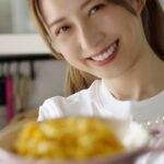 Katy Kung Instagram - 🌽南瓜粟米沙律🌽 呢排可能食得比較油膩， 可以整返啲清新少少嘅食物平衡吖 ✔️30-45 mins 🥣材料 ·南瓜半個 ·粟米一條 ·雞蛋一隻 ·鹽/胡椒/沙律醬 適量 🙆🏻‍♀️小分享 ⭐️見到都有方法係蒸熟咗南瓜先去皮， 兩個方法我都有試過，我都係覺得去咗皮先比較好 ⭐️材料比例冇所謂，按個人喜好 ⭐️呢個沙律都幾飽😆