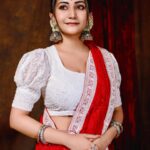 Kaushambi Chakraborty Instagram - Every woman is unique, just like the drapes of a saree. Embrace your individuality and rock that saree🌟🫶🏻 Designer- @mr.rahul62903 Photographer- @suhasishpachal Shoot organized by - @olen_fashion.90