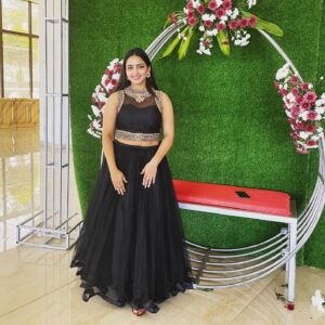 Kaustubha Mani Instagram - How rare is she, even her flaws are pretty..
#artist #actress #amazing #beauty #black #instadaily #outfitoftheday #dressup #elegance #fashion #girl #feminism #goodvibes #instagood #instagram #instagood #love #selflove #selfloveisthebestlove #makeup #natural #ootd #optimism #photography #strong #smile #smileisfree