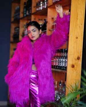 Kaustubha Mani Instagram - Slay your way...!!!
#actor #artist #beauty #color #dress #explore #eyes #edits #fashion #fitness #glam #grow #glow #instagood #instafashion #instadaily #instapic #instamood #instagram #life #makeup #newme #ootd #picoftheday #photography #rediscover #style #shine 
.
.
.
.
Mua @makeovers_by_martha
Photos @joy_._photography