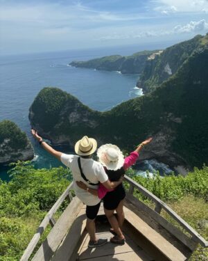 Kaustubha Mani Instagram - Life’s greatest pleasures aren’t things; they’re moments. Heavenly moments with my love❤️❤️

1/Unlimited Complete!

Bali Diaries❤️ 

Cheers to forever and ever @kaustubha_mani_official ❤️

And let the journey begin!!💕💖