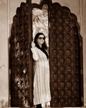 Kavita Seth Instagram - Happy New Year to each one of you! May this year open doors of joy, peace, happiness and love across the world!