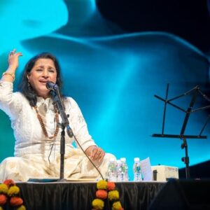 Kavita Seth Instagram - Thank you for being a beautiful audience, Mumbai! Anhad was truly a divine evening! 

A big thank you to each one who came out to support Hurt Foundation and most of all, my wonderful team of musicians who make it all possible. 

#KavitaSethLive