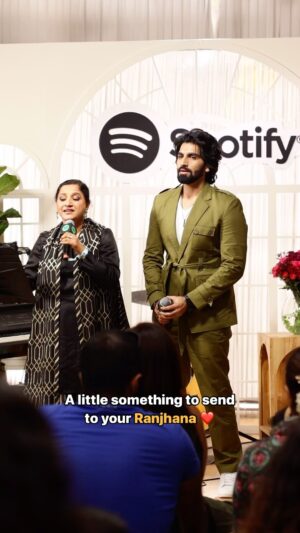 Kavita Seth Instagram - Who else is listening to this one on loop?😍
Mr. And Mrs. Mahi album out now.

#MrAndMrsMahi in cinemas this Friday!

@karanjohar @apoorva1972 @rajkummar_rao @janhvikapoor @sharanssharma @mehrotranikhil @dhrruvdhalla @sethkavita @laqshaykapoor @somenmishra #DevendraKafir @dharmamovies @zeestudiosofficial @spotifyindia

#MrAndMrsMahionSpotify