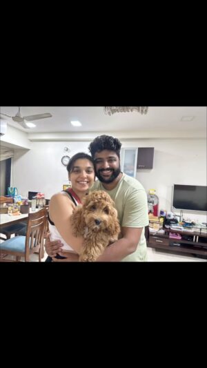 Kavita Seth Instagram - Thandi thandi hawa bakheda paa baithi, chiku ke saath me dil kgush hoya😀😀