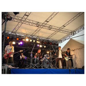 Kavka Shishido Instagram - .
.
昨日は佐呂間町にて
「サロマ大収穫祭」
10年ぶりに参加致しましたー
.
全然涼しくない快晴から始まり
みるみる空が黒くなって大粒の雨
.
小さなディテールまで
何とも慌ただしい旅でしたが
楽しく終了致しました
.
.
久し振りの北海道！
内に熱いものを秘めた道民の皆さんとの時間、最高でした
.
.
今日は貝になりつつ
このワクワクの気分と共に
明日からまた頑張ります
.
.
次回このメンツでのライブは
10/13の単独ライブ！