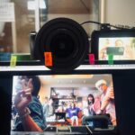 Kavka Shishido Instagram - . . ナンウマの久美のリモートシーン . 孤独と付き合いながら 個室で収録 . . 今夜のドラマは お休みです . . @nan_uma_abc #ナンウマ . #飯豊まりえ #溝端淳平 #陣内孝則 #早見あかり #シシドカフカ