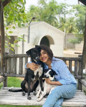 Kavya Sriram Instagram - All time fav gals❤️🐶