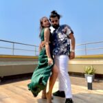 Kavya Keeran Instagram - Sadqay! #trending #sadqay #sadqaytumhare #duet #dancereel #paragtakalkarchoreography #kavyakeeran #feelitreelit #instareel #shootinsummer Thank you so much @iamkavyakeeran for this reel! Original song credits! @aashirwajahat @nayelwajahat @nehaalnaseem this song has different vibe!🔥