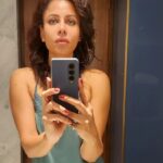 Kavya Keeran Instagram - I woke up like this with messy hair 👻Embrace the bedhead look 💁‍♀️ . . . . #style #glamlovers #fashiongram #ootdfashion #trending #surprise #bollywoodsongs #gorviral #bollywoodstyle #cool #iglove #class #igdaily #beingme @instagram #kavyakeeran