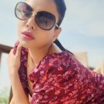 Kavya Keeran Instagram - Sometimes all u need is a simple thought & simple dress to make a statement ✨️ 😌 . . . . #igdaily #glamlove #simpleyetstylish #natureview #ootdfashion #actorslife #igdaily #instalike #ig #instapic #mumbai #viral #likes #fashion #style #instadaily #actorslife #explorepage #stylegoals @instagram #kavyakeeran