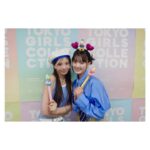 Kawaguchi Yurina Instagram - 「ディズニー・パルパルーザ "ドナルドのクワッキー・ダックシティ”」の限定グッズを TGCでひと足早く体験させて頂きました💙 ． ディズニー・パルパルーザ第一弾 「ミニーのファンダーランド」の甘くてキューティでラブリィな雰囲気から一転し、 明るく元気いっぱいの愛らしいドナルドの魅力が溢れていて 今から、わっクワック…です🪿 ． ドナルドが夢に描いた理想の街ダックシティは ついに4/9からです💛 スペシャルメニューもすべて制覇せねば‼︎ ． みなさまぜひドナルドのクワッキー・ダックシティで 素敵な時間をお過ごしくださいませ⚓️ ． ． #PR #マイナビTGC #ディズニーパルパルーザ #ドナルドのクワッキーダックシティ
