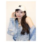Kawaguchi Yurina Instagram - 💙🤍