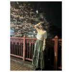 Kawaguchi Yurina Instagram - ． 今年の桜との初めましては だいすきな子と🐺♡ ． ． #川口の私服