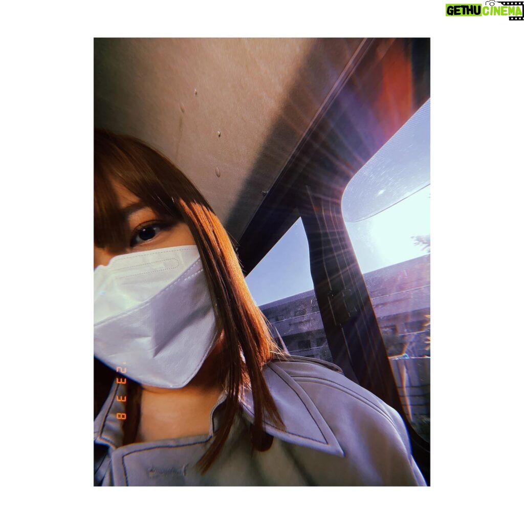 Kayako Abe Instagram - あさひー☀️ 今日も頑張りましょー #ロケ #まだねむい #意外と朝とてもさむい