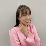 Kayako Abe Instagram - ♪ 写真集発売記念イベント 来てくださった方、オンラインでお会いできた方 来られなかったけど来たいと思ってくれた方！ みーんな 本当にありがとうございました🥰 直接お話しできるって やっぱり 嬉しいし頑張ろうと思えます！！！！ 一緒に思い出を作ってくれた 懐かしい人たちにも会えて 私のことを推しと呼ぶ親友にも会えて 遠くから足を運んでくれた方も、 忙しい中、都合つけてきてくれた方もいて 幸せな1日でした💟 ありがとーーーう！！🌈 #お渡し会　#写真集