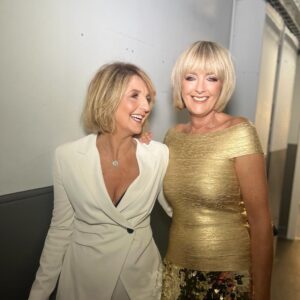 Kaye Adams Instagram - What an amazing night at the @mayflower_theatre with the @loosewomen ladies @janepmoore @damekellyholmes @lindarobson58. Thank you to everyone who came out!

And yes I agree @janepmoore and I do look like a lovely couple, sadly though I think she's gone off me 😉