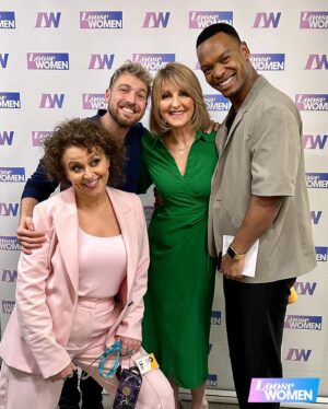 Kaye Adams Instagram - What a day! 🤩

#loosewomen #loosemen