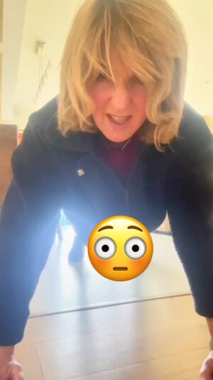 Kaye Adams Instagram - THIS DID NOT GO AS PLANNED! 😂🤪😂

After hearing that @cher can do a five minute plank I knew this was the chance to claw back my dignity.

I mean she's incredible but she's 77.  Surely a spritely 61 year old would have no trouble...

@karen.mackenzie.92 I challenge you to try and beat us. Who else is up for it? Film it and tag me in and I'll share it!

#over60splank #plankchallenge #plankchallenge #over60sfitness #fitover60 #howtobe60