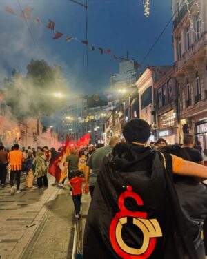 Kayra Zabcı Instagram - 🙂‍↔️