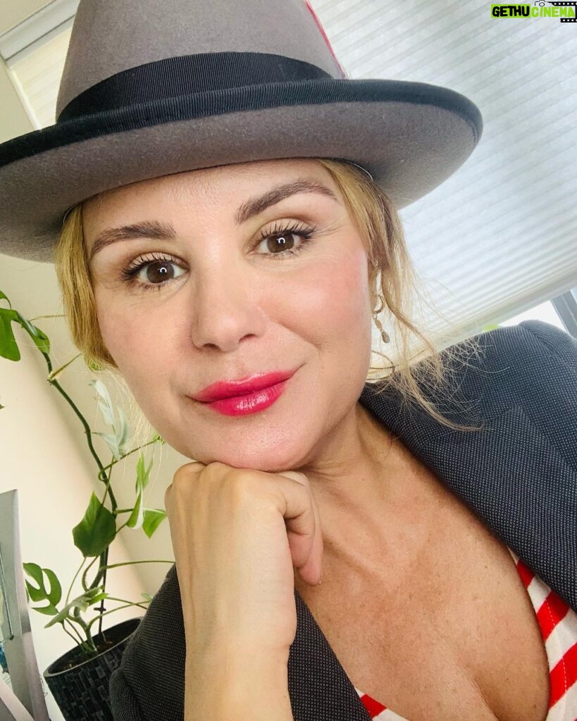 Keegan Connor Tracy Instagram - Always feels good to break out a hat for some director meetings. Love this old @stetsonusa I got a few years back in my travels. #director #tvdirector #femalefilmmakerfriday #femaledirector @keeganthedirector