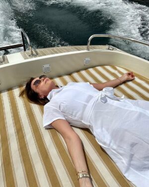 Keeley Hawes Instagram - Bobbing about 🚤