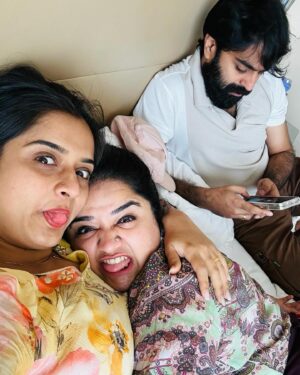 Keerthana Anil Instagram - Happyyy Birthdayyy Aliyansss 😎😍 I Love You For The Person You Are and The Person You Love The Most 😝(My Gops🤓) .  I wish You The Bestest Of All The Birthdays Mr. Handsome, Talented, Loving and Simplest Human Everr🥰  Being Related To Me Is The Best Gift That You Got This Year🌝 Love You Broh😘 @padmasoorya