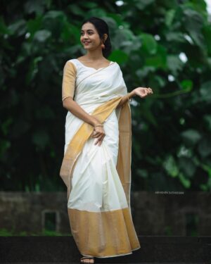 Keerthana Sreekumar Instagram - 🌸

outfit : @adorebedizen 
styling : @_aneena_jose__ 
shot by : @abhishek_satheesan_photography