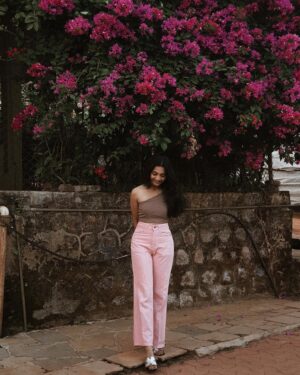 Keerthana Sreekumar Instagram - Spring in every step!