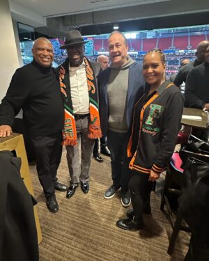 Keisha Lance Bottoms Instagram - Great HBCU day when you win the halftime show AND the game! Congratulations FAMU Rattlers, HBCU Football National Champs!!!#CelebrationBowl2023 🐍🧡💚