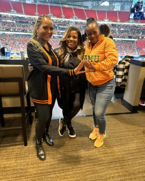 Keisha Lance Bottoms Instagram - Great HBCU day when you win the halftime show AND the game! Congratulations FAMU Rattlers, HBCU Football National Champs!!!#CelebrationBowl2023 🐍🧡💚
