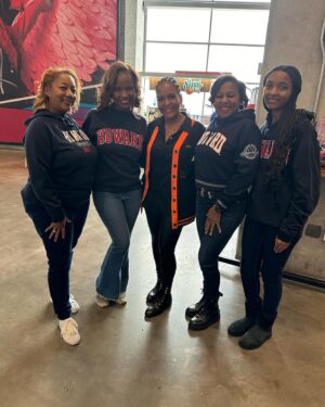 Keisha Lance Bottoms Instagram - Great HBCU day when you win the halftime show AND the game! Congratulations FAMU Rattlers, HBCU Football National Champs!!!#CelebrationBowl2023 🐍🧡💚