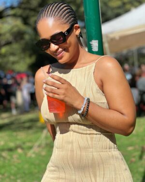 Keke Mphuthi Instagram - The Plan is to smile ….Through it all 

🧡🧡🧡