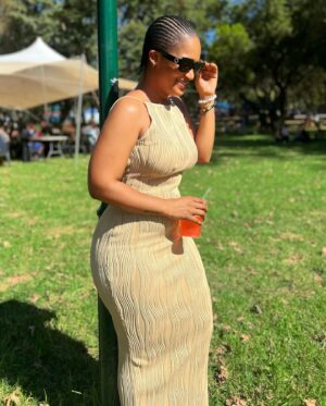 Keke Mphuthi Instagram - The Plan is to smile ….Through it all 

🧡🧡🧡