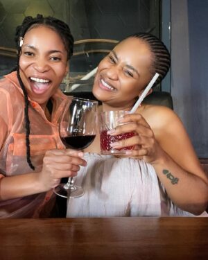 Keke Mphuthi Instagram - Catch up date with the BESTIE at Jozi Gin ♥️♥️♥️ obviously we are always laughing cause I mean … life is for the living😊😊😊.

🤎🧡🤎🧡🤎🧡