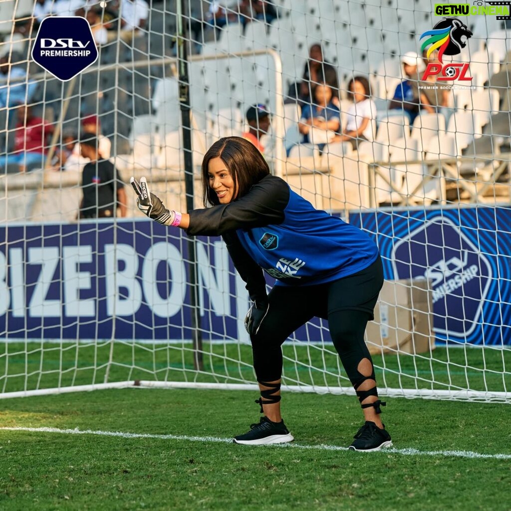 Keke Mphuthi Instagram - Looking at this first image …DO YOU THINK I SAVED THE GOAL?🥅 … now scroll to the third slide 🛝 😅. This is why Didintle will forever be right for the job at Shoshaguve Giants on @championsmzansi . She’s a force to be reckoned with 🤭. Had a great time in MBOMBELA THIS PAST WEEKEND WITH @dstvpremiership & @babizebonke_za at the TS GALAXY VS ORLANDO PIRATES GAME FIXTURE . 👏🏽👏🏽👏🏽👏🏽a big congratulations to TS GALAXY ON THE WIN AND OUR AMAZING #amafandayz CONTESTANT THAT WON R200 000 scoring against my buddy @therealnkanyiso 😊. (FYI I’m gonna get the peoples money back from menga as per request 🤣🤣🤣) #amafandayz #babizebonke #dstvprem #supersport #tsgalaxy #pirates