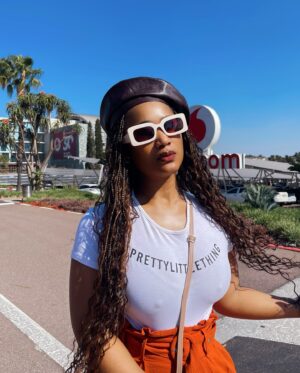 Keke Mphuthi Instagram - If you’ve ever wandered anything weird about me & can’t help it …check last slide➡️

🫣🫣🫣