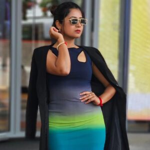 Keki Adhikari Instagram - Dont miss the real laugh in the picture no . 6 😎

👗📿 @trinkets.syeta