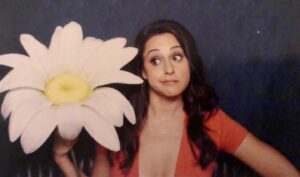 Kelen Coleman Instagram - #tbt This is normal sized flower. told you I wasn’t that tall…