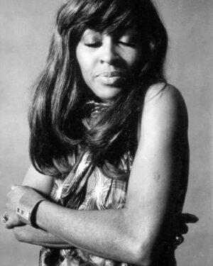 Kellee Stewart Instagram - May the angels hug you softly now. And may your wings have a strut as your voice sings a melody in the clouds. RIP #tinaturner #legend 🙏🏽