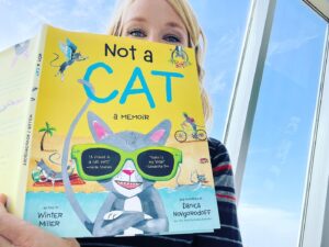 Kelli Giddish Instagram - @wintygram wrote a real good book about a real life cat!